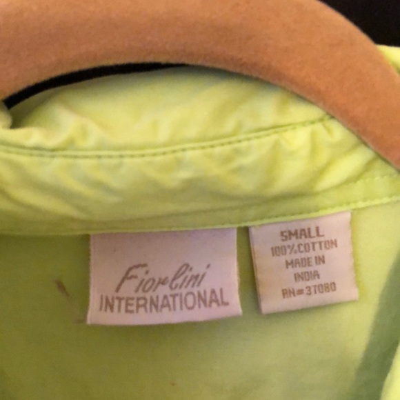 Women’s button down - Picture 2 of 3